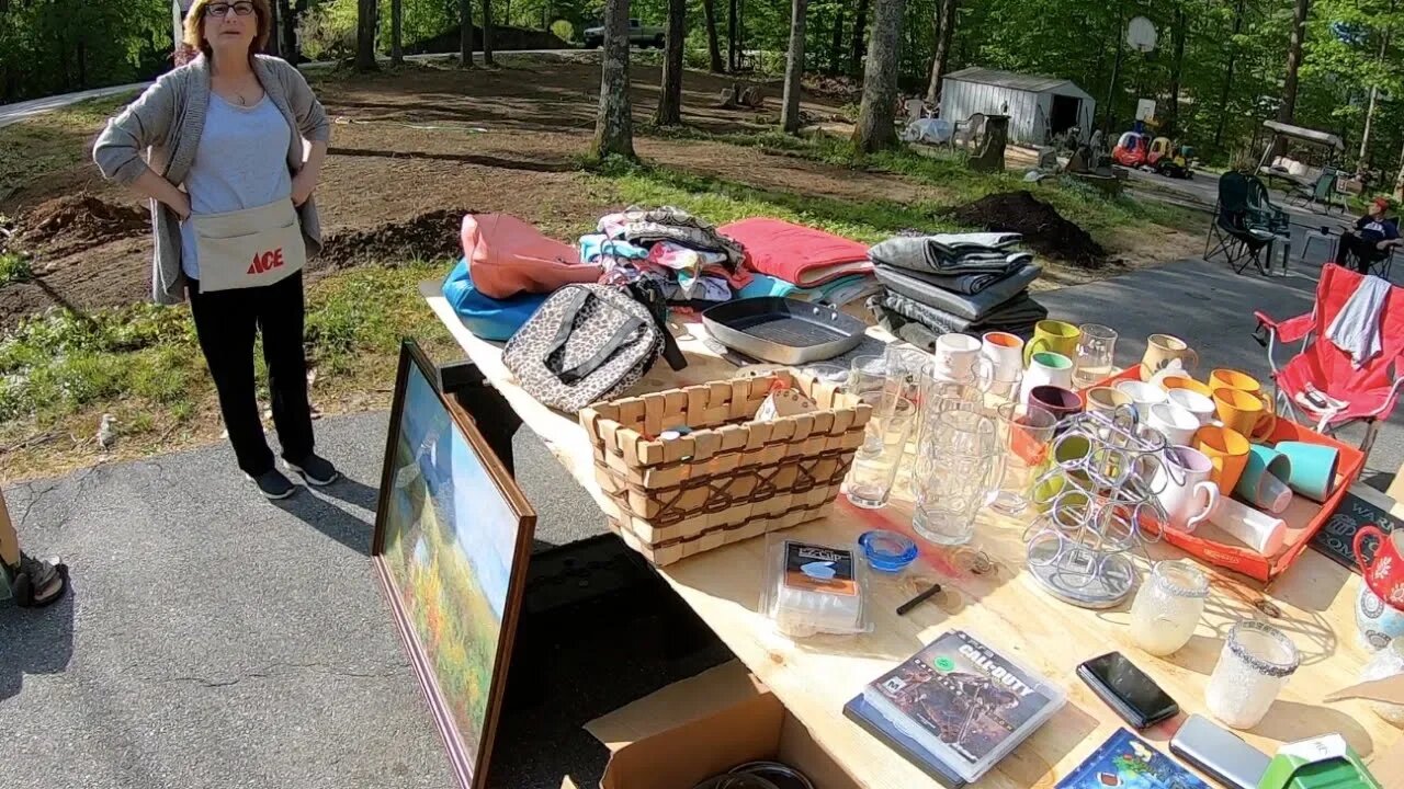 GARAGE SALE WEEKEND - I WAS THE FIRST ONE THERE!