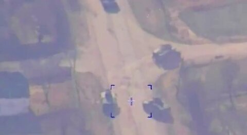 ★★★ Russian UAV tracks Ukrainian Hummvees to a hidden base before airstrike