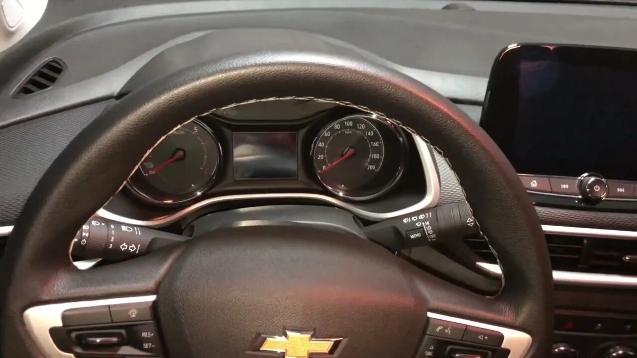 USAR PNEUS DIFERENTES NO CARRO, ENTENDA O QUE PODE ACONTECER!