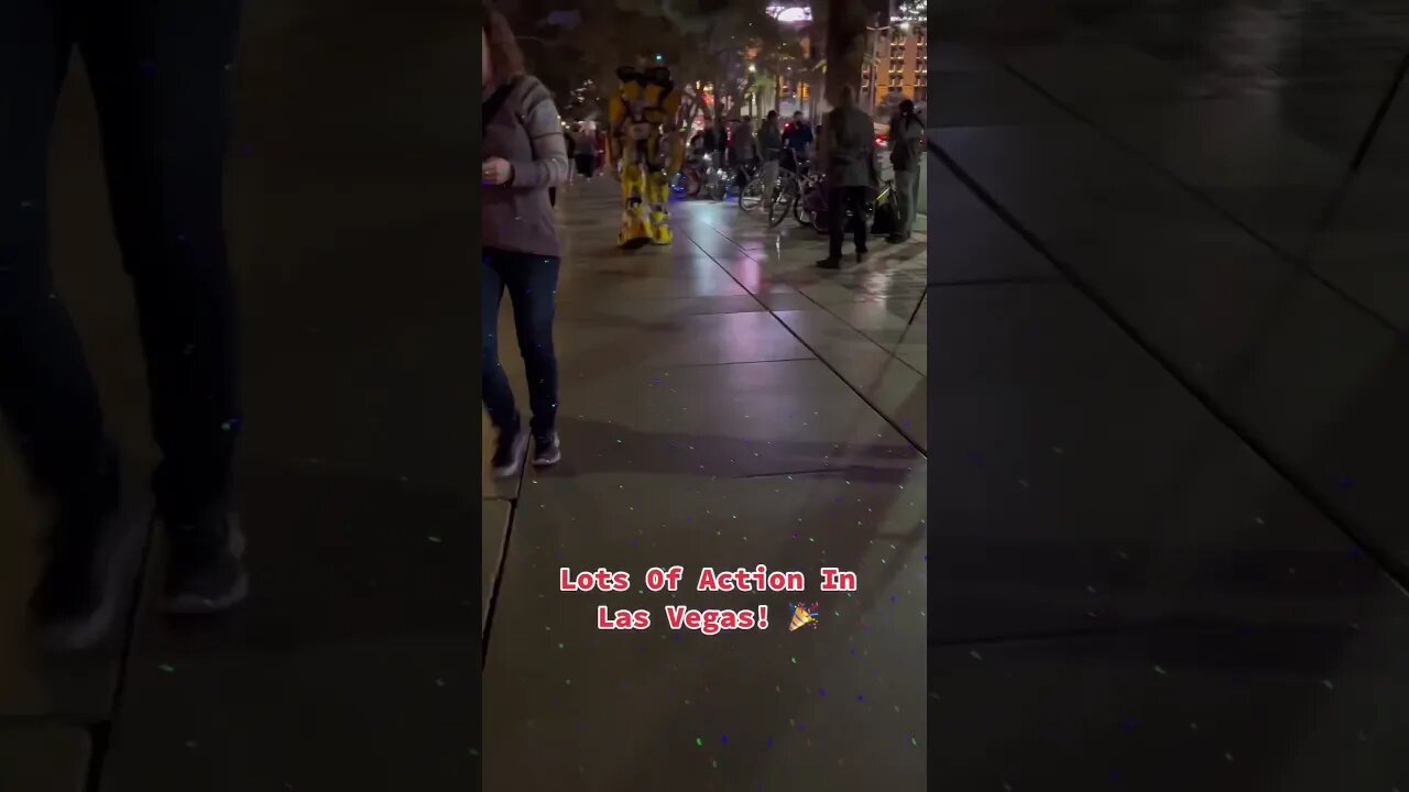 Action In Las Vegas! 🎉🔥 | #LasVegas #Vegas #shorts #viral #robot #bellagiofountains #pictures