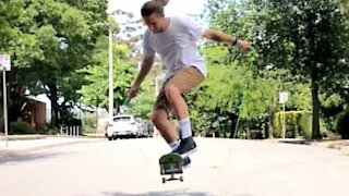 Como saltar à corda com um skate!