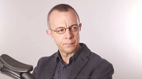 Casting Edward Olive English actor ingles acting selftape para directoras castings Madrid 605610767