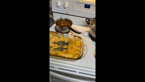 If your woman doesn’t cook for you every night! Your a bitch 🫢ESCAPE THE MATRIX😂🤫🔱