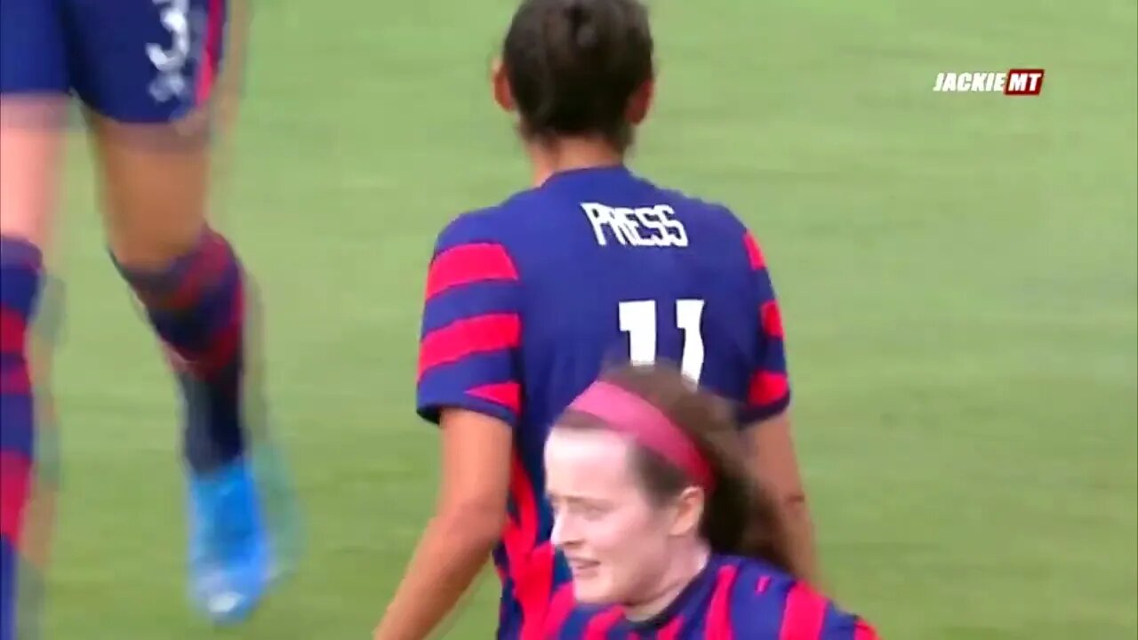 Most Embarassing Moments in WOMEN football