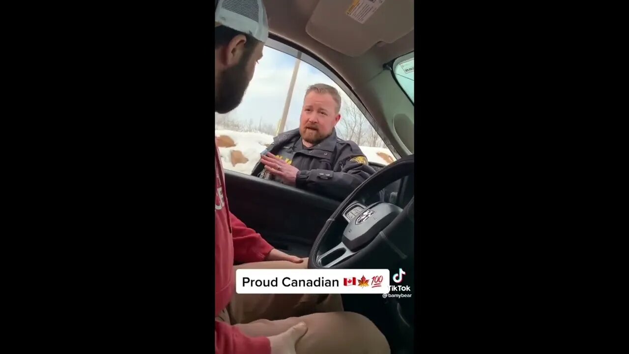 🇨🇦CANADIAN POLICE OFFICER🇨🇦 OPENLY SUPPORTS US (WE ARE WINNING)