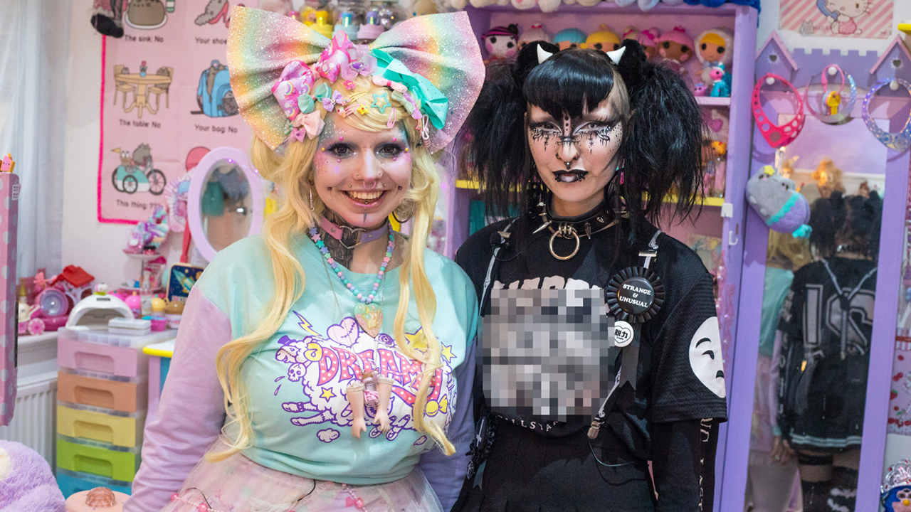 The Goth Who Lives With A Lolita Doll | HOOKED ON THE LOOK