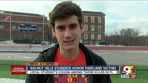 Walnut Hills students honor Parkland victims