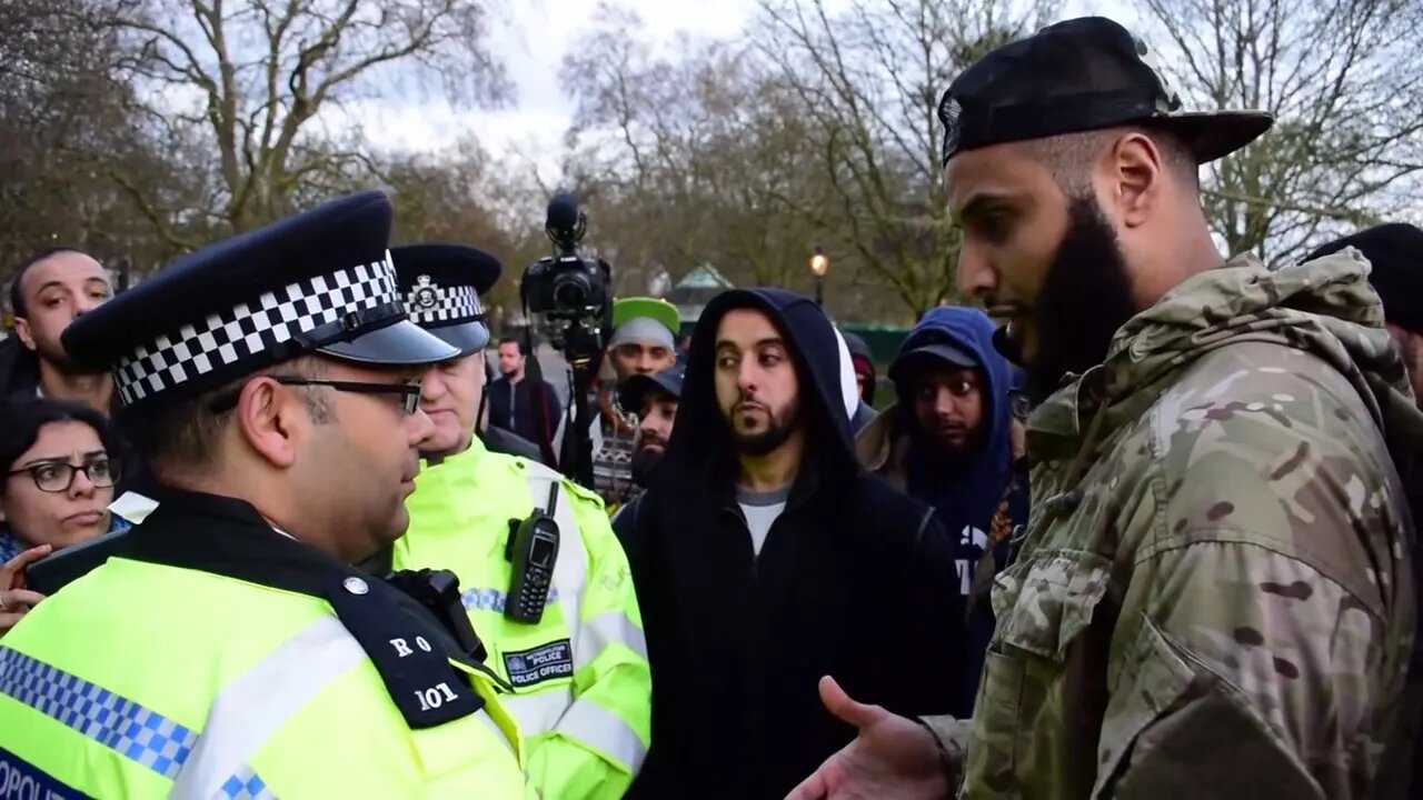 British Police Tell Muslim Not to Pray In SC.