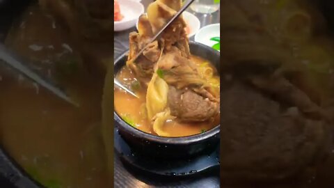 #food #cook #cooking Ox bone hangover soup Korean reguler restaurant