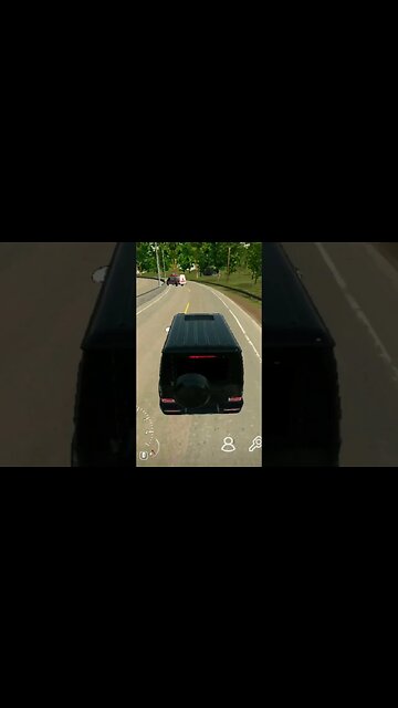 Mercedes G-Wagon Divider Crossing #viral #ytshorts #shorts #mercedes #car #like