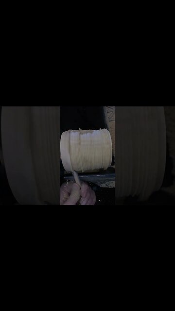 Trying out a new tool #woodturning