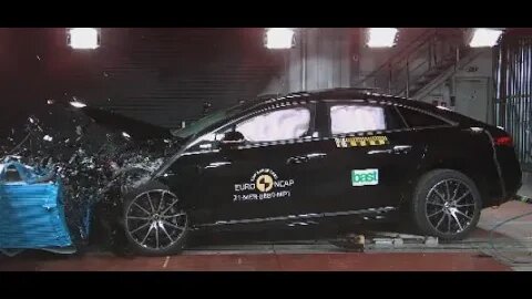 BMW iX vs Mercedes EQS Crash test ⭐⭐⭐⭐⭐ for both!