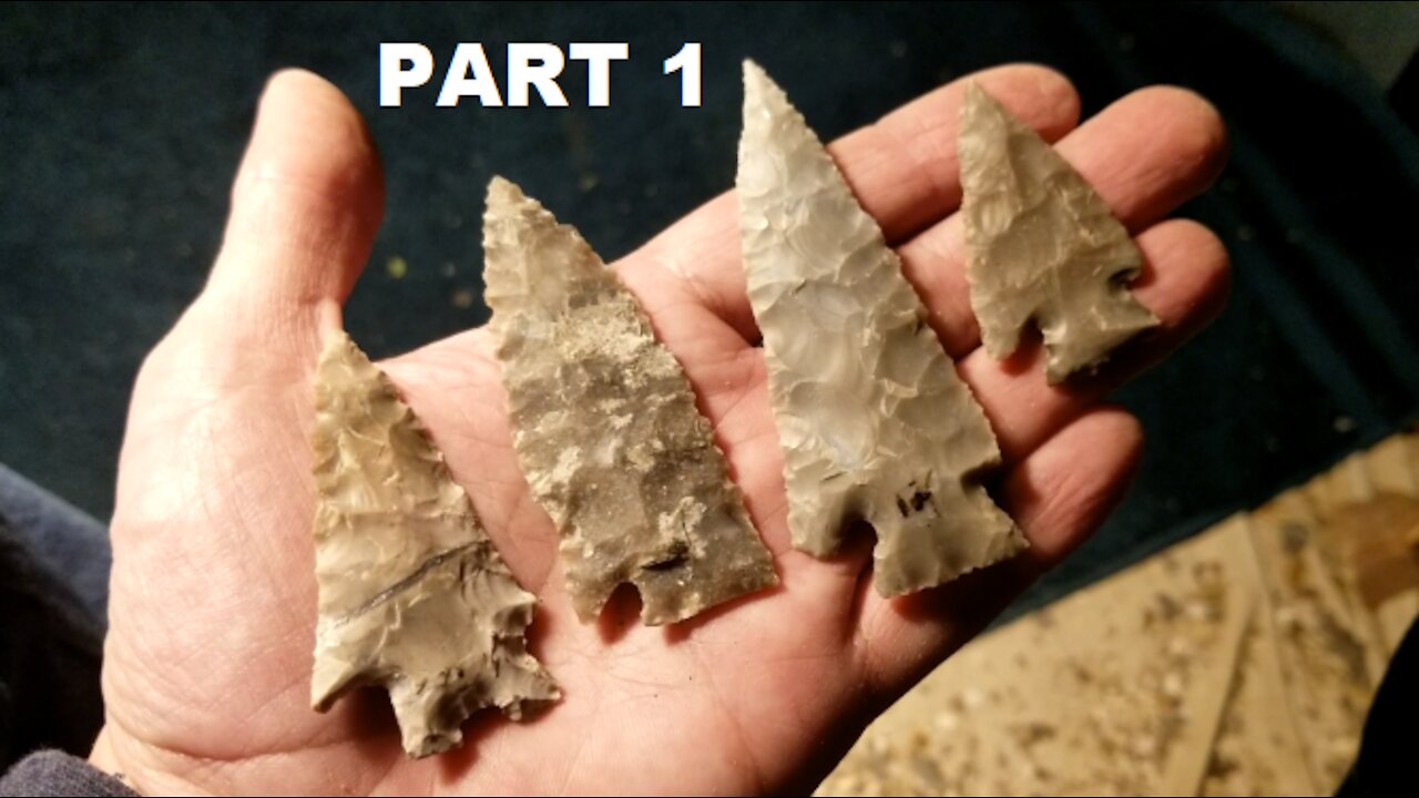 Flintknapping One-Ear Knife on a Flake 1/2