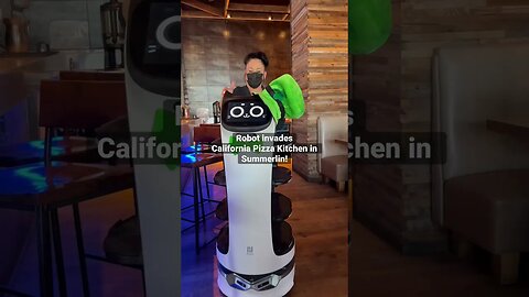 Robot Worker at California Pizza Kitchen in Summerlin!