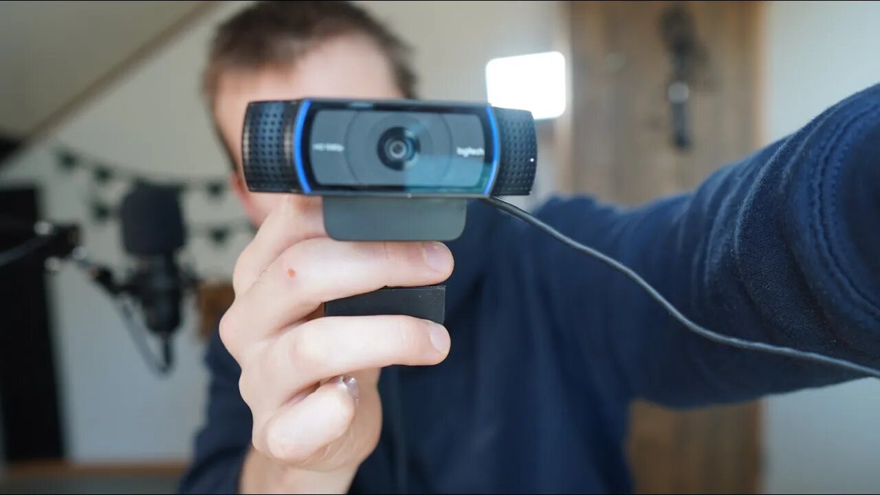 Logitech C920x review | "1080 HD" Webcam | Is it worth it in 2022? | Audio & Video test