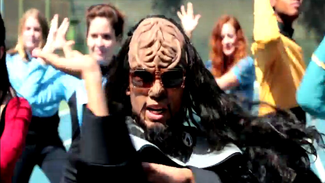 Comediva: KLINGON STYLE (Star Trek Parody of PSY - GANGNAM STYLE) [hd 720p]