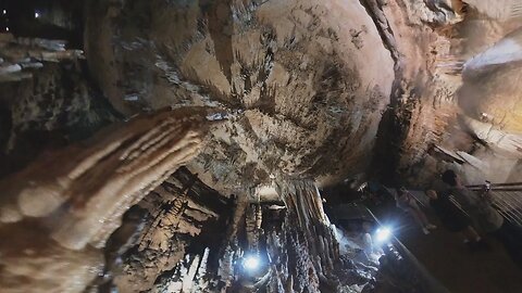 Trip through Onondaga Cave