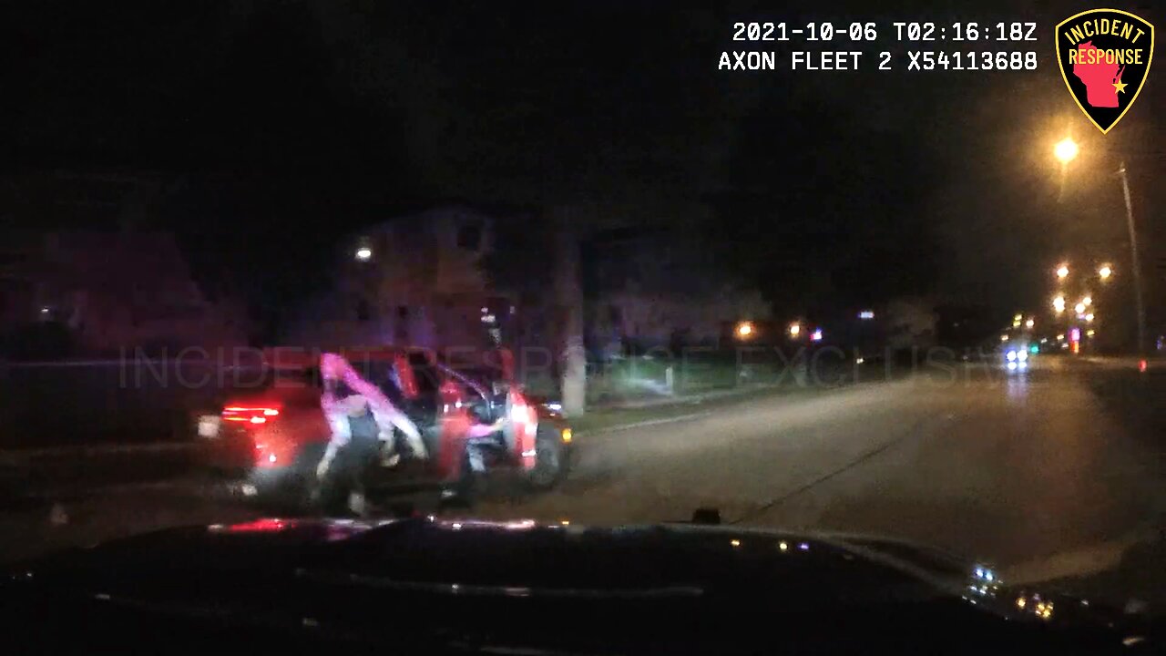 Dash Cam: Milwaukee Police Pursuit of Stolen Kia Sportage