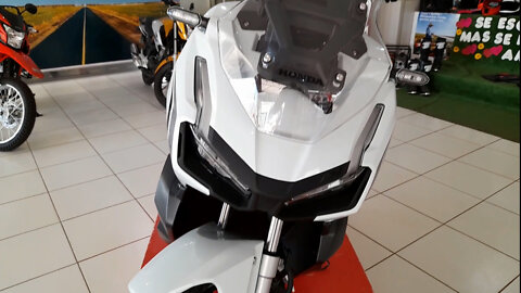 NEW HONDA ADV150 CLIP 2022