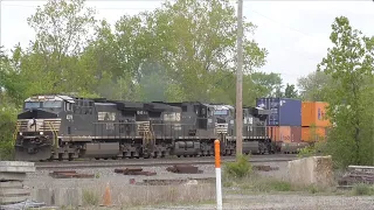 Norfolk Southern Intermodal Train from Berea, Ohio May 4, 2024