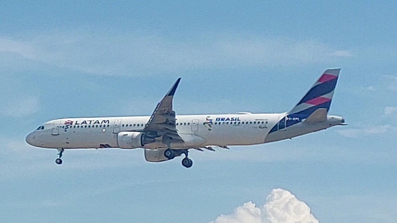 Airbus PT-XPL coming from Guarulhos to Manaus