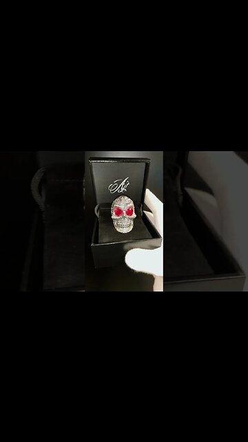 #shaquilleoneal Bling: Regal #SkullRing Showdown