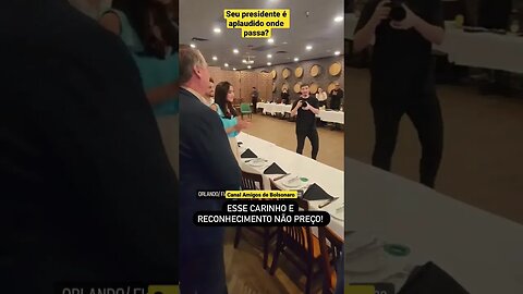 Seu presidente é aplaudido ?