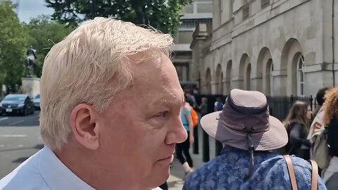 Neil Shawn youtuber at horse guards #horseguardsparade