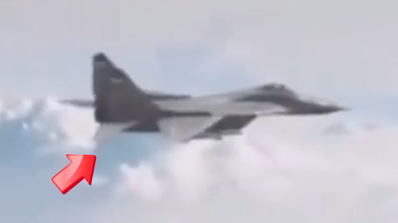 Fighter jets disappear like a cloud! The latest technology? [conspiracy]