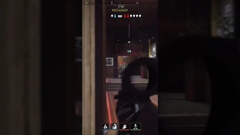 Call of Duty: caught some bots stuck in a doorway! lol