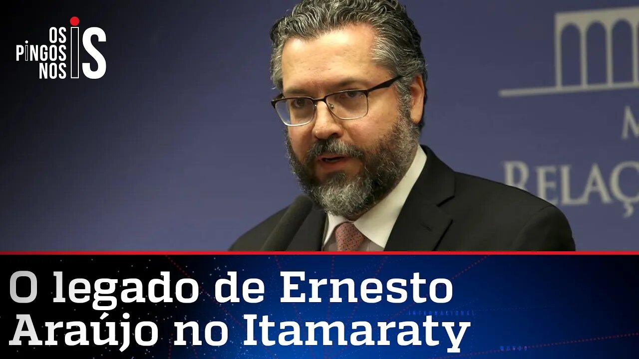 Alvo de acusações injustas, Ernesto Araújo sai do Itamaraty de cabeça erguida
