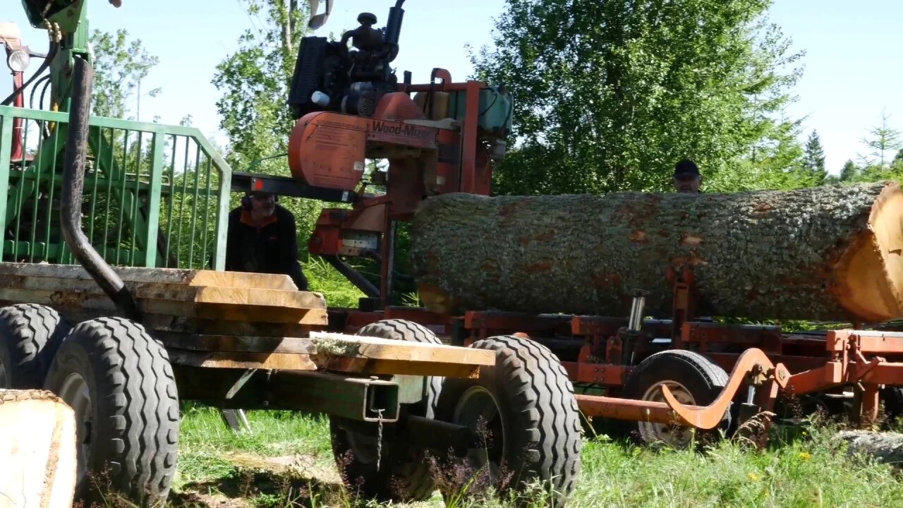 Milling Hardwood Lumber | Woodmizer LT40 Bandsaw Sawmill