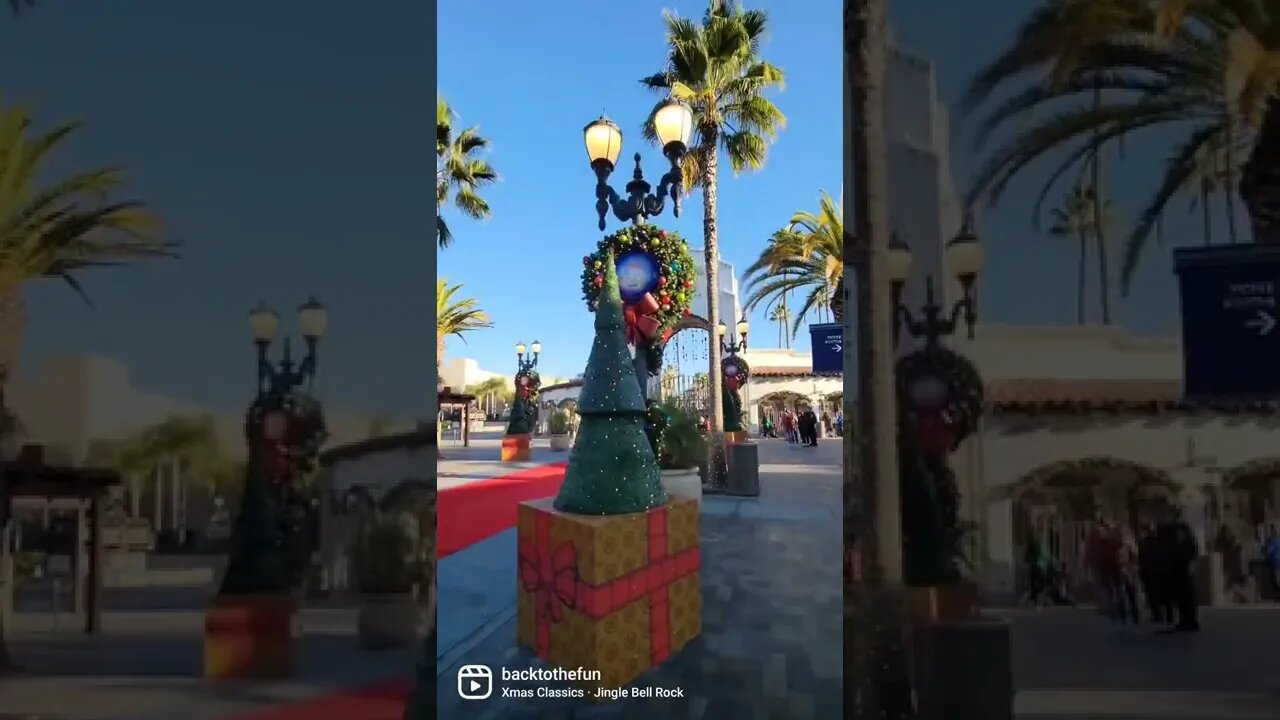 Universal Studios Hollywood 2022 Christmas 🎄 is Here!