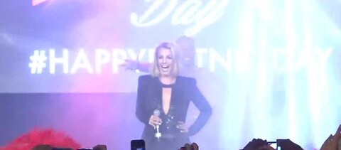 Replacing confederate statues with Britney Spears