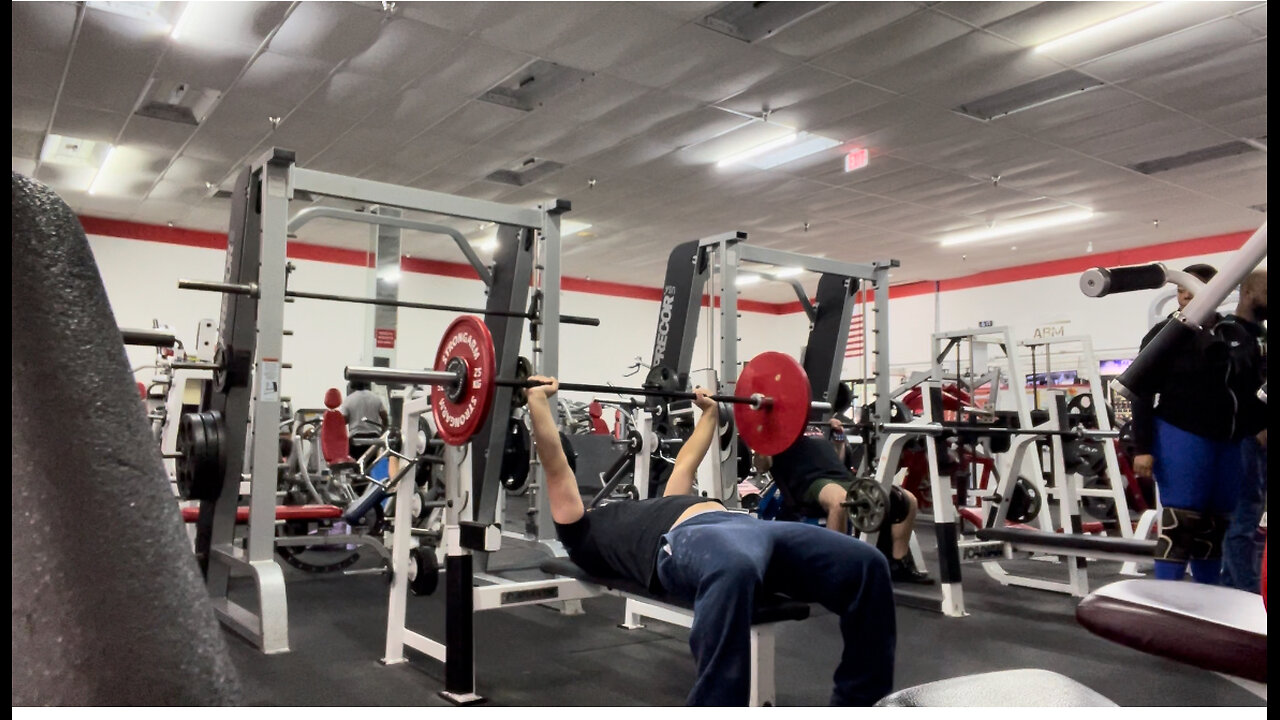 Bench Presses 72.5KG/159LBS for 10 Reps