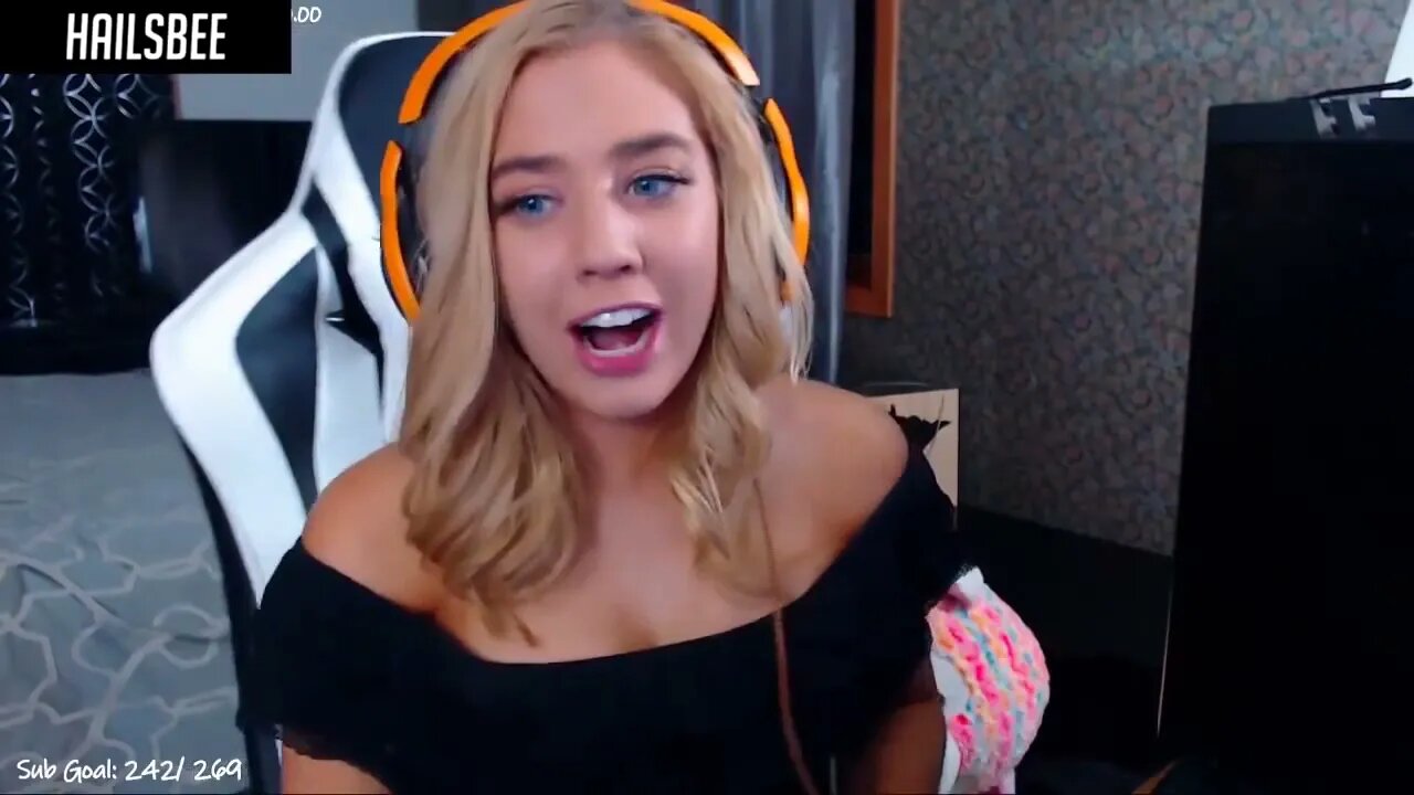 Twitch Girls Doing Live Fails 2019