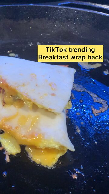 TikTok trending Breakfast wrap hack | Quick and easy egg wrap.