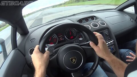 Glorious V10 sound and drifts with four passengers in the Lamborghini Gallardo LP550-2 Tricolore 60p