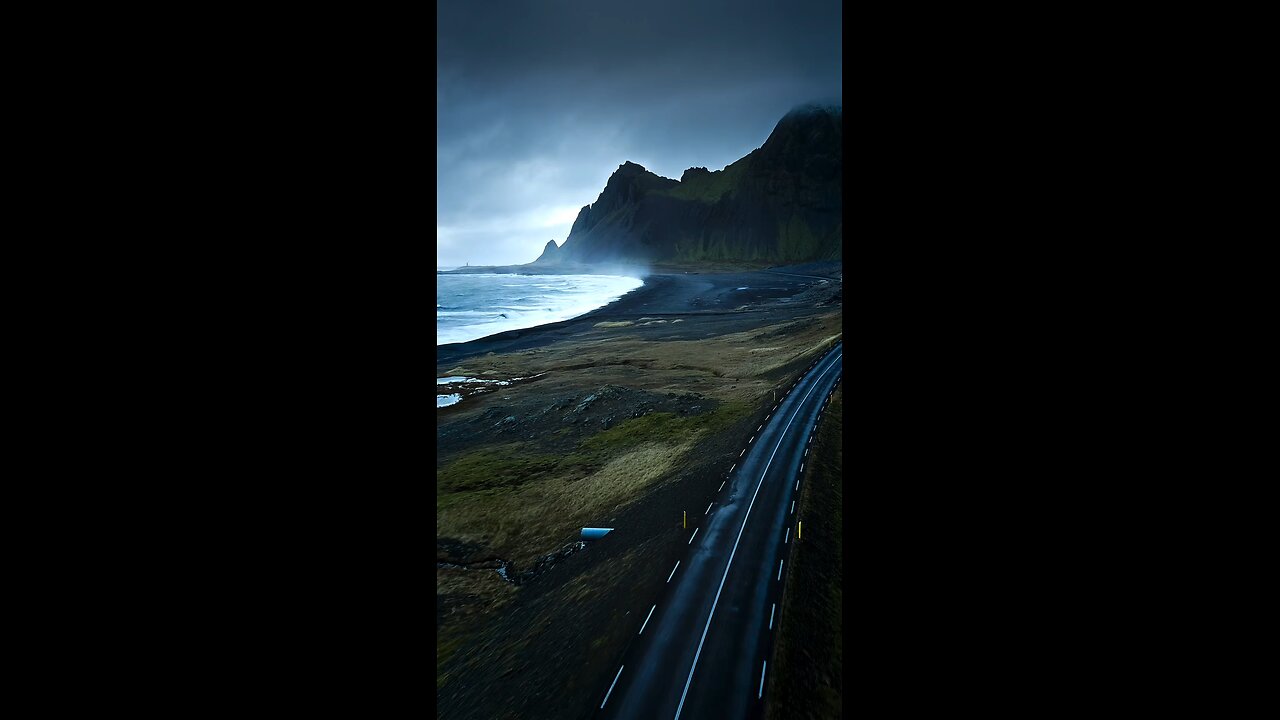 ronald_soethje Coastal roads #discovericeland #exploreiceland #guidetoiceland #icelandic #icelandna