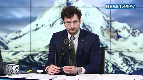 WAR ROOM (Full Show) Friday - 12/17/21