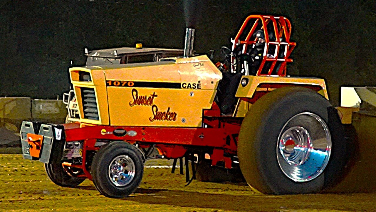 Hot Farm Tractor Pulling Mason Dixon Fairgrounds Pull Off-Productions