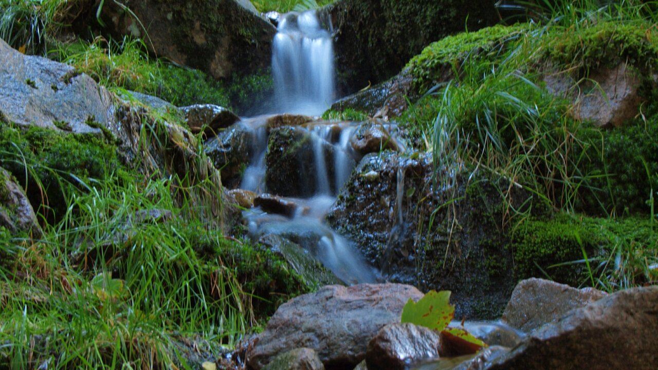 Stress relief music with water sounds and healing frequencies for the nervous system and soul