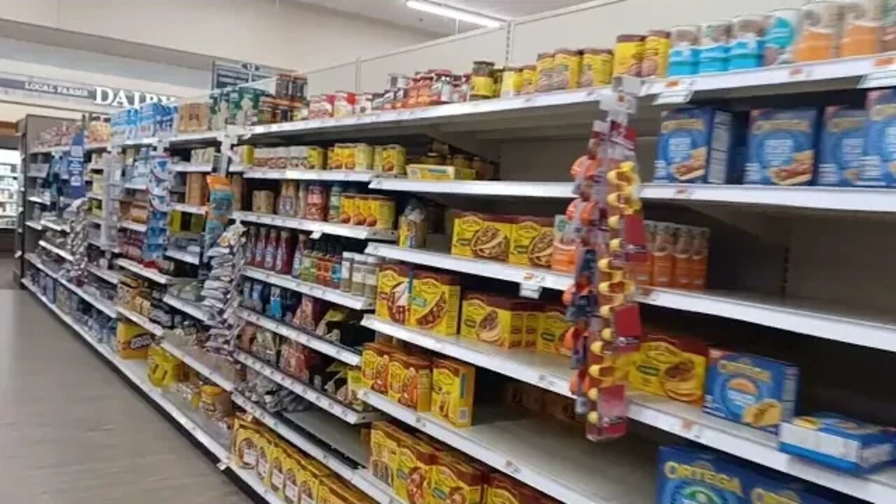 a quick walk around the Big Y in East Walpole