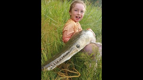 7 year old girl smashes an IGFA world record.