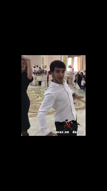 Кайфовая Лезгинка Девушка И Парень Мощно Танцуют Лезгинку #shorts