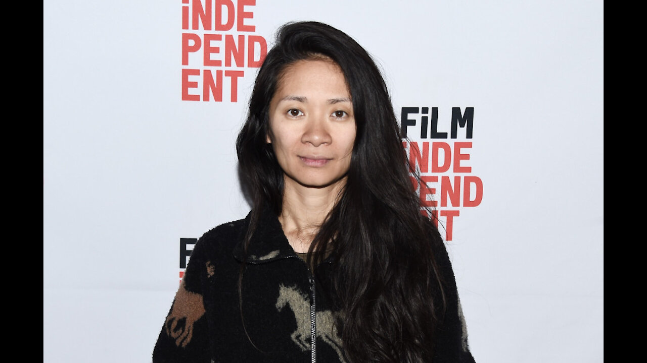 Chloé Zhao makes history at Palm Springs International Film Awards