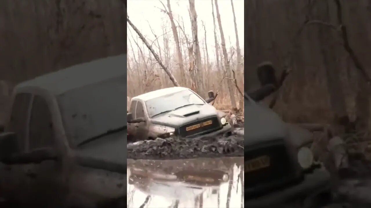 LIFTED RAM GOES IN DEEP MUD! 😳 #shorts