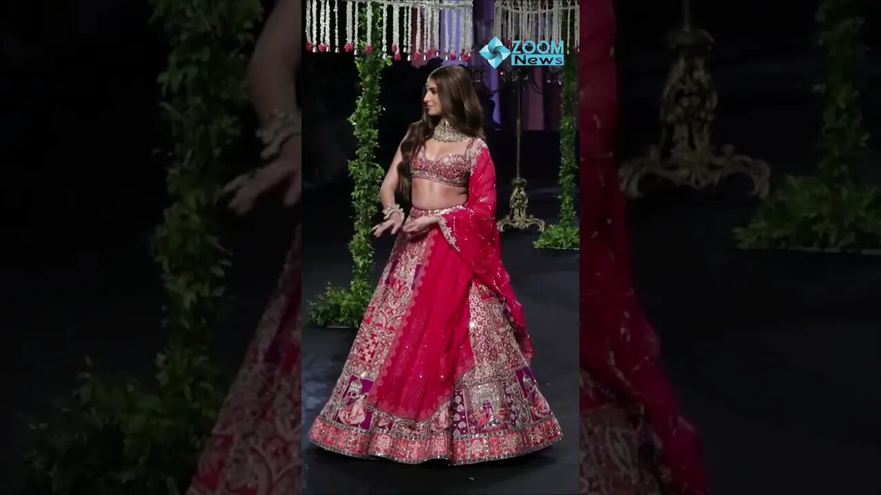 Tara Sutaria on Ramp Walk at Lakme Fashion Week 🤩 #shorts