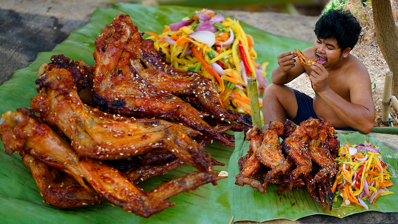 Grill Chicken Wing With Green Mangos Salad