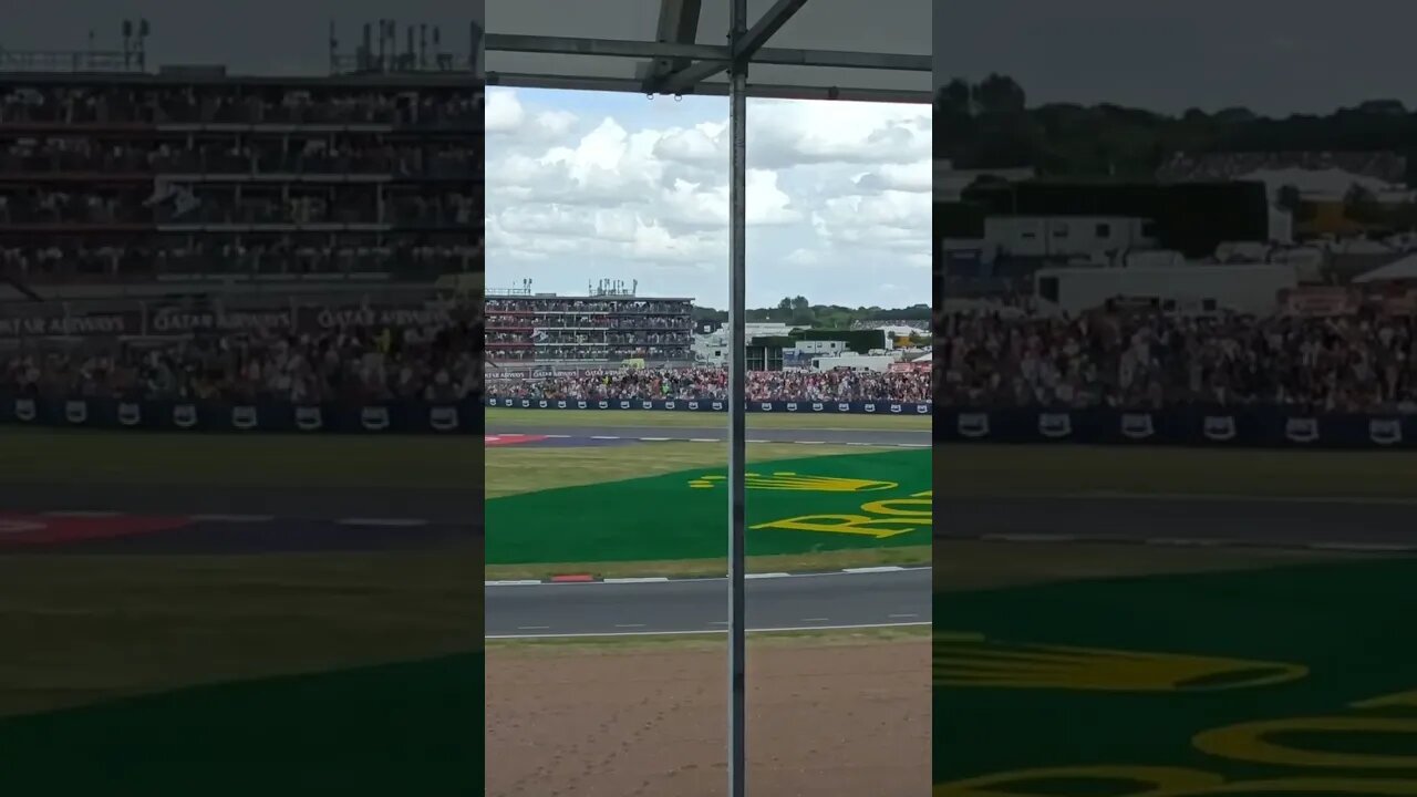 Lando Norris leads! Crowd drown out the cars #BritishGP #landonorris